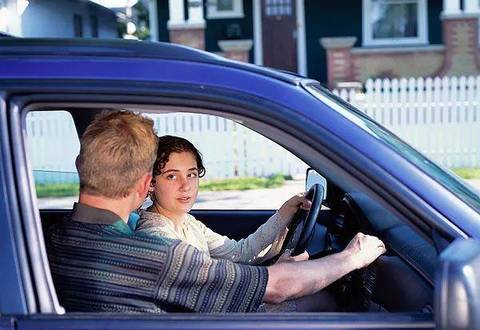 pg国际008国际官网:2PM被威胁玉泽演公开恐吓者信息 向恐吓者宣战(图2) pg国际008国际官网