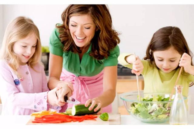 乔丹与丈夫车内热吻 力破分手传闻“008pg国际官网版”